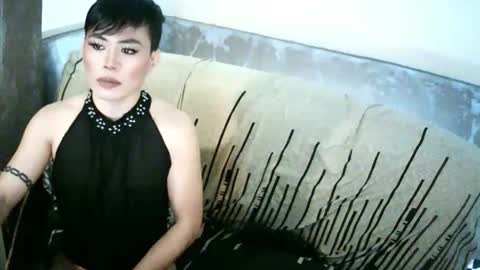 Snapshot of ur_dominatrix chatting on April 7, 2026, 1:44 pm MISS ANNA online show from April 7, 2026, 1:44 pm