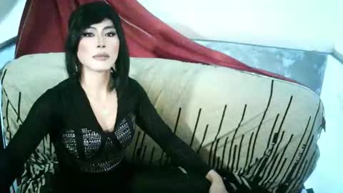 Snapshot of ur_dominatrix chatting on April 9, 2026, 10:15 pm MISS ANNA online show from April 9, 2026, 10:15 pm
