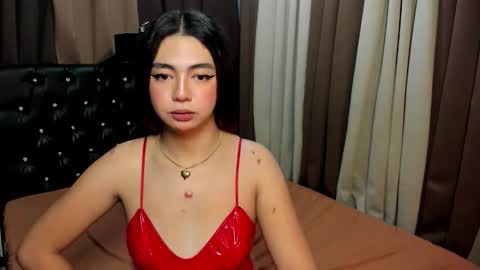 ur_girl_dwalker online show from March 27, 2026, 9:42 am