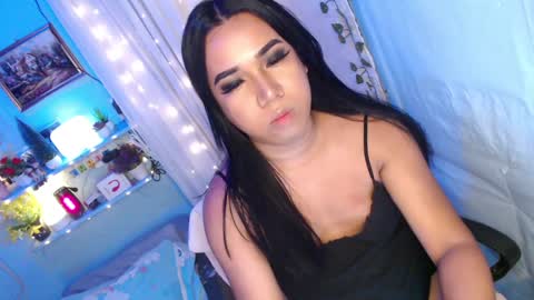 Snapshot of ur_hot_tommiexx chatting on April 11, 2026, 1:10 am jennie online show from April 11, 2026, 1:10 am