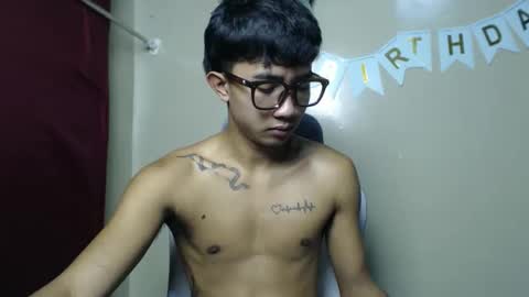 Snapshot of ur_hottestjonny chatting on June 4, 2026, 11:00 pm jonny online show from June 4, 2026, 11:00 pm
