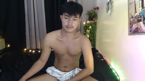 ur_hugechinito online show from March 2, 2025, 10:48 pm