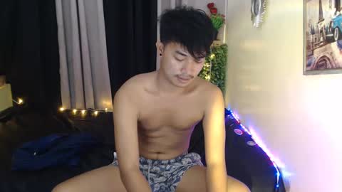ur_hugechinito online show from March 7, 2025, 2:04 am