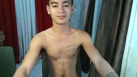 ur_naughtyboy_raphael online show from September 26, 2025, 8:18 am