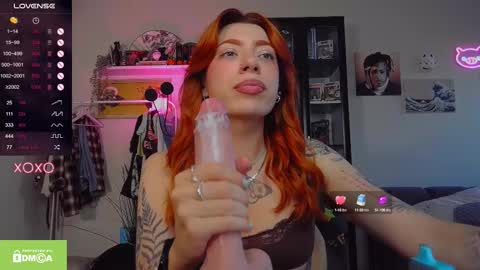 Olivia Kaufman online show from October 1, 2025, 8:09 am