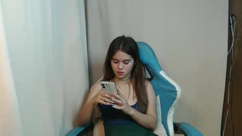 ur_prettyangel online show from February 16, 2026, 1:07 pm