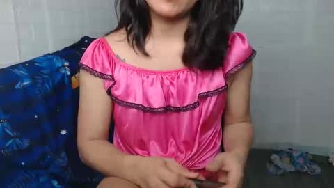 Snapshot of urasian_dreamgirl69 chatting on November 11, 2025, 3:50 am bela online show from November 11, 2025, 3:50 am