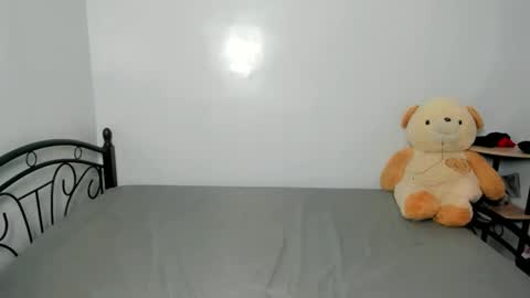 Snapshot of urasian_jhon1 chatting on December 1, 2025, 6:29 am jhon online show from December 1, 2025, 6:29 am