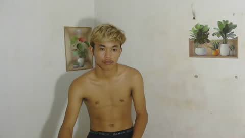 Snapshot of urasian_jomarie chatting on May 17, 2026, 7:28 am urasian_jomarie online show from May 17, 2026, 7:28 am