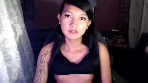 NEWRA  ALLISON online show from March 4, 2025, 5:34 pm