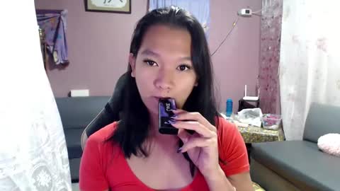 NEWRA  ALLISON online show from March 11, 2025, 5:13 pm