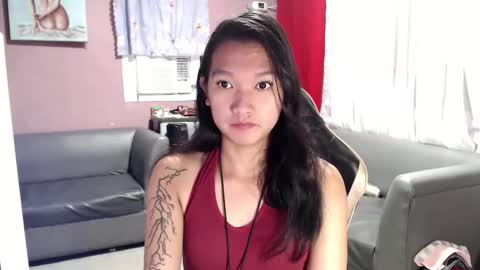 NEWRA  ALLISON online show from September 20, 2025, 1:39 am