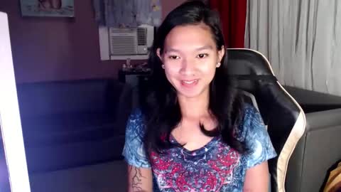 NEWRA  ALLISON online show from October 3, 2025, 8:50 pm