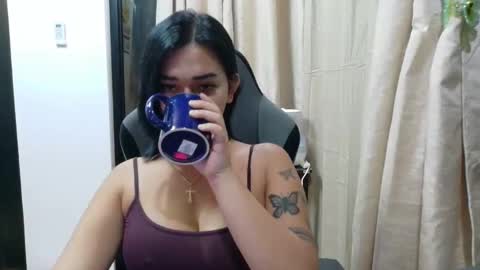 Snapshot of urasiandreamgirlxxx chatting on November 4, 2025, 10:25 am jess online show from November 4, 2025, 10:25 am