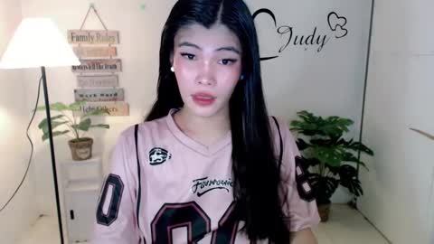 Snapshot of urasianpinayjudyxxx chatting on February 6, 2025, 8:18 am urasianpinayjudyxxx online show from February 6, 2025, 8:18 am