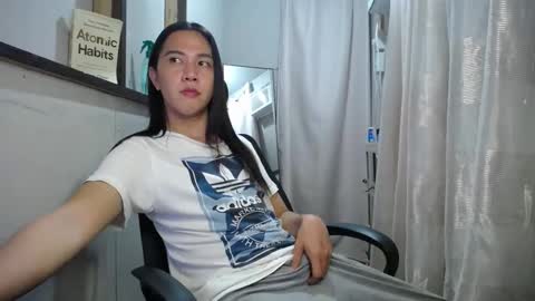 Snapshot of urasiantserika chatting on December 13, 2024, 1:12 pm Erika online show from December 13, 2024, 1:12 pm