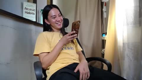 Snapshot of urasiantserika chatting on December 20, 2024, 3:25 am Erika online show from December 20, 2024, 3:25 am