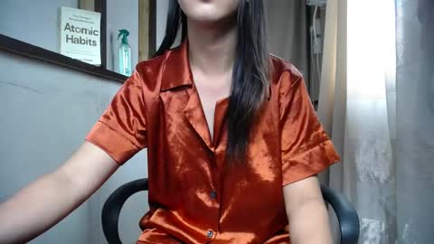 Snapshot of urasiantserika chatting on December 24, 2024, 2:21 am Erika online show from December 24, 2024, 2:21 am