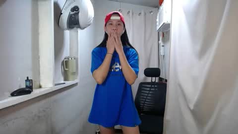 Snapshot of urasiantserika chatting on November 11, 2025, 6:08 pm Erika online show from November 11, 2025, 6:08 pm