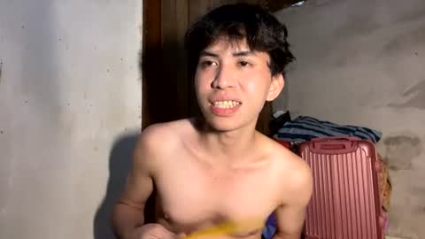 urasiantwinkx online show from June 25, 2026, 4:34 am