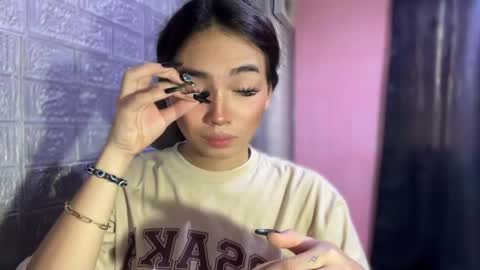 Clara online show from December 4, 2024, 4:43 am