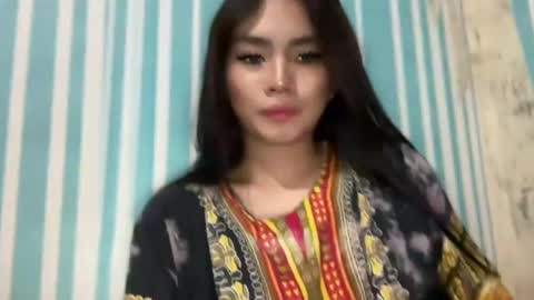 Clara online show from December 16, 2024, 3:22 pm