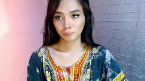 Clara online show from December 25, 2024, 3:06 pm