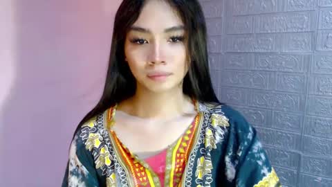 Clara online show from January 3, 2025, 2:51 pm