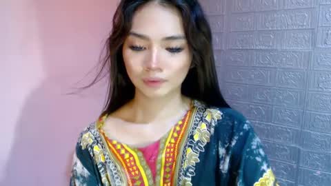 Clara online show from March 3, 2025, 3:53 pm