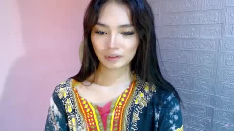 Clara online show from March 5, 2025, 1:50 pm