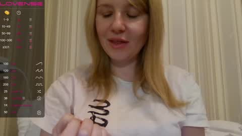 urbadkitty online show from December 6, 2024, 12:49 pm