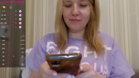 urbadkitty online show from December 25, 2024, 12:58 pm