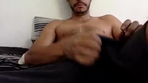 Snapshot of urbestbigdick chatting on March 3, 2026, 2:01 pm urbestbigdick online show from March 3, 2026, 2:01 pm