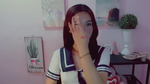 Snapshot of urblossom_princess chatting on July 1, 2026, 11:37 pm urblossom_princess online show from July 1, 2026, 11:37 pm