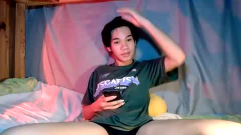 Snapshot of urboytoyheaven chatting on July 8, 2026, 1:43 am urboytoyheaven online show from July 8, 2026, 1:43 am