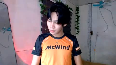 Snapshot of urboytoyheaven chatting on July 18, 2026, 6:23 pm urboytoyheaven online show from July 18, 2026, 6:23 pm