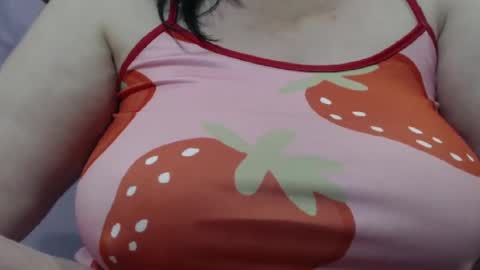 Snapshot of urcock4me chatting on January 1, 2025, 7:41 am urcock4me online show from January 1, 2025, 7:41 am