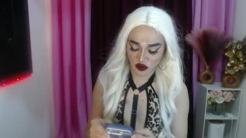 Snapshot of urcumgirlasiants chatting on September 26, 2025, 4:11 pm KENDALL online show from September 26, 2025, 4:11 pm