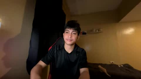 Snapshot of urcuteguy_jhonx chatting on July 30, 2026, 2:16 pm Dannie online show from July 30, 2026, 2:16 pm