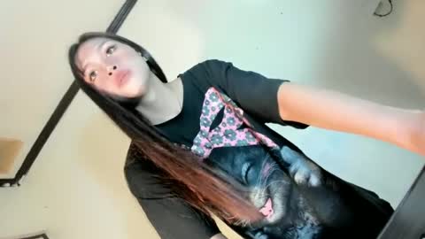 Snapshot of urdolly_rona chatting on July 1, 2026, 2:02 am Rona Ella online show from July 1, 2026, 2:02 am