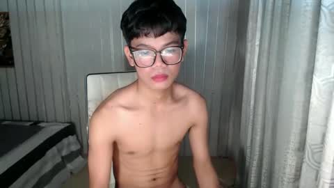 urdreamboy_doms online show from March 23, 2026, 4:44 pm