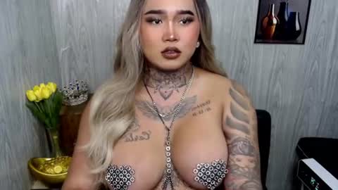 Maxxie online show from July 3, 2026, 12:33 pm