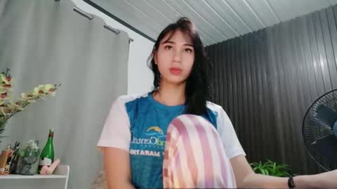 urfave_bbgirl online show from March 16, 2026, 6:34 pm