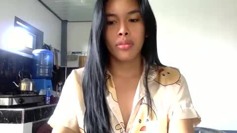 Angela Cullens online show from February 3, 2025, 3:53 am