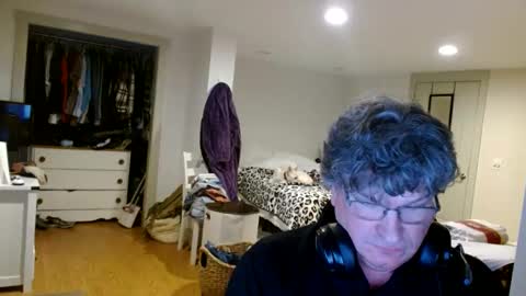 Gregor online show from February 26, 2025, 11:26 pm