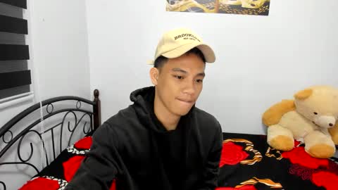 Snapshot of urfucker_vinz chatting on April 10, 2026, 1:05 pm urfucker_vinz online show from April 10, 2026, 1:05 pm