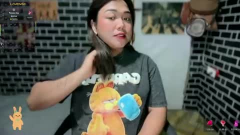 Snapshot of urgirl_dimple chatting on June 15, 2026, 9:28 pm Dimple online show from June 15, 2026, 9:28 pm