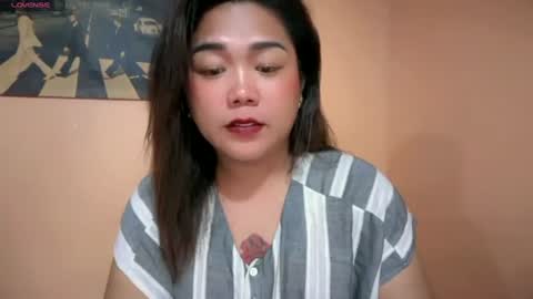 Snapshot of urgirl_dimple chatting on July 12, 2026, 5:48 pm Dimple online show from July 12, 2026, 5:48 pm