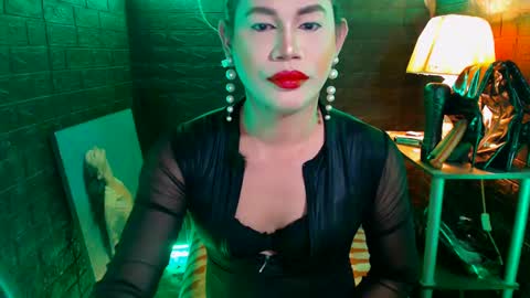 queen norelle online show from January 6, 2025, 8:28 pm