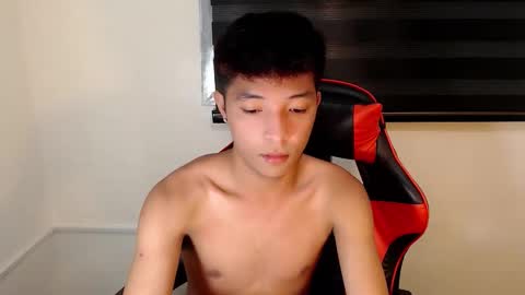 Snapshot of urhotethanxx chatting on November 3, 2025, 4:08 pm Ethan online show from November 3, 2025, 4:08 pm